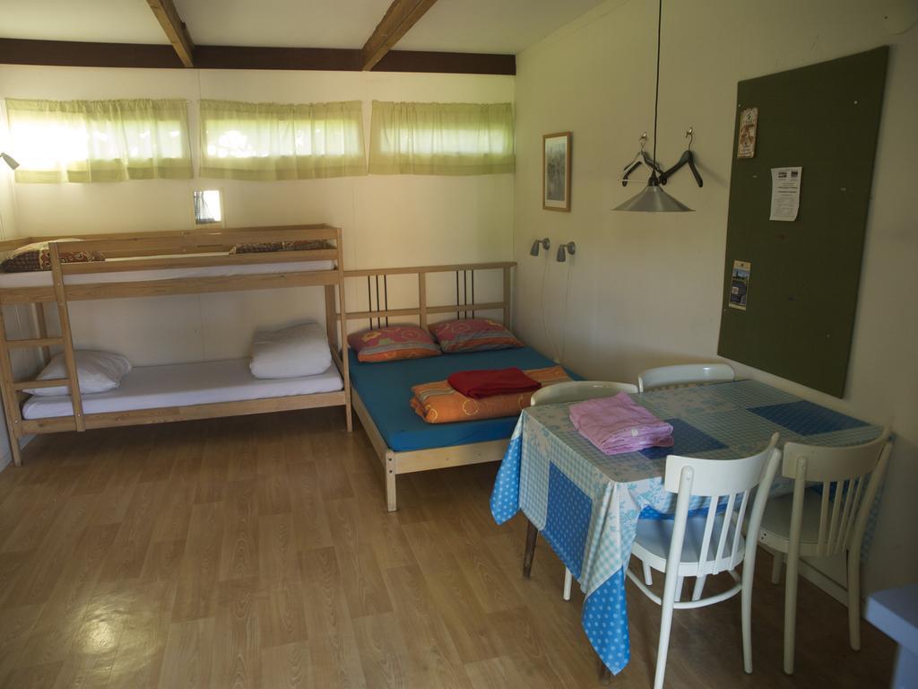 Holiday Home Ossa Basecamp Sint Odilienberg ห้อง รูปภาพ