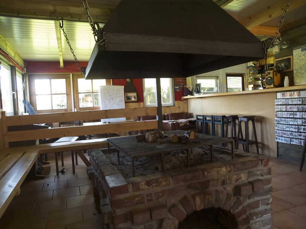 Holiday Home Ossa Basecamp Sint Odilienberg ห้อง รูปภาพ